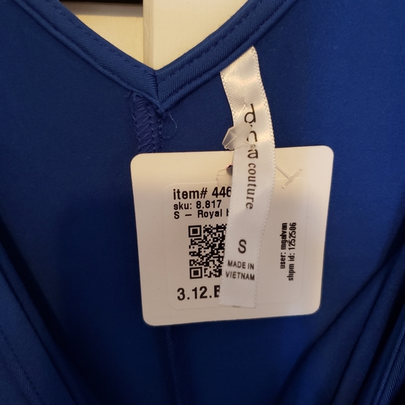 V-neck dress. Wrap look. Size S - Picture 2 of 2